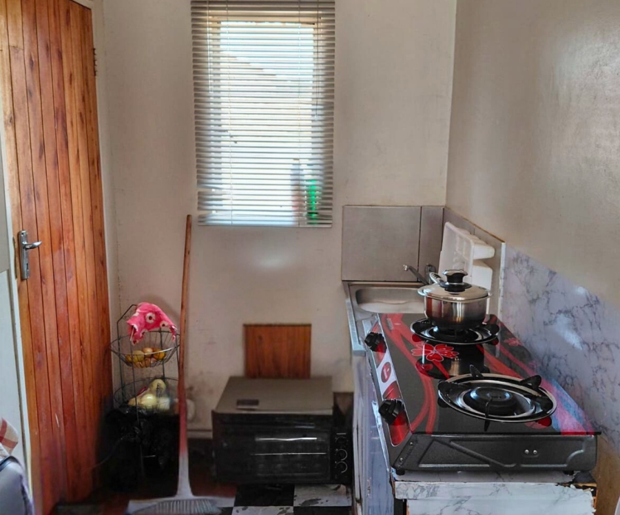 2 Bedroom Property for Sale in Greenhills Gauteng