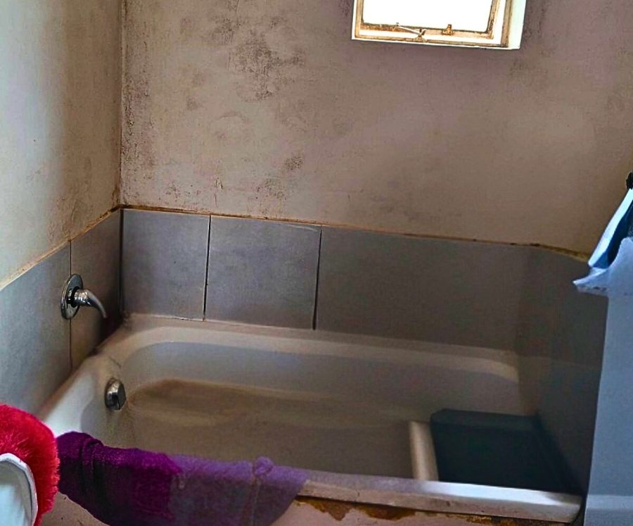 2 Bedroom Property for Sale in Greenhills Gauteng