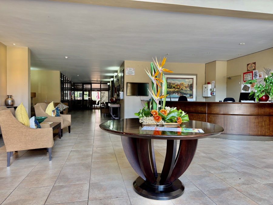 To Let 1 Bedroom Property for Rent in The Retreat Gauteng