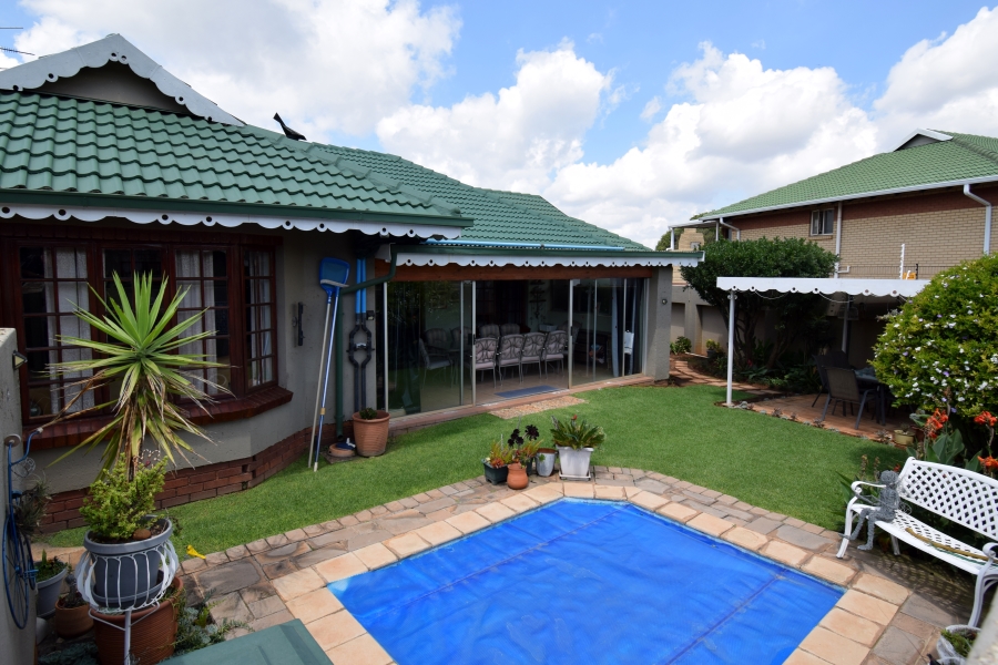3 Bedroom Property for Sale in Kenleaf Gauteng