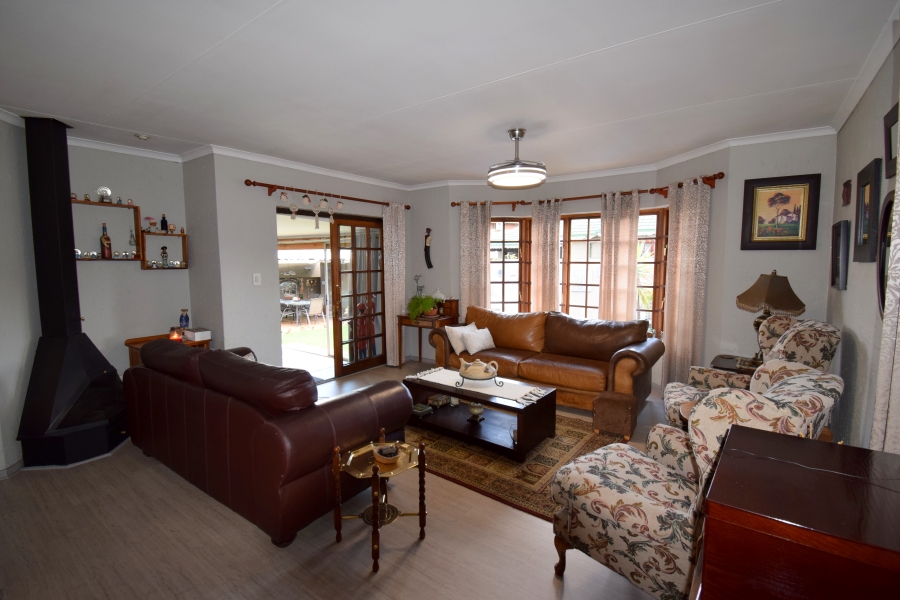 3 Bedroom Property for Sale in Kenleaf Gauteng