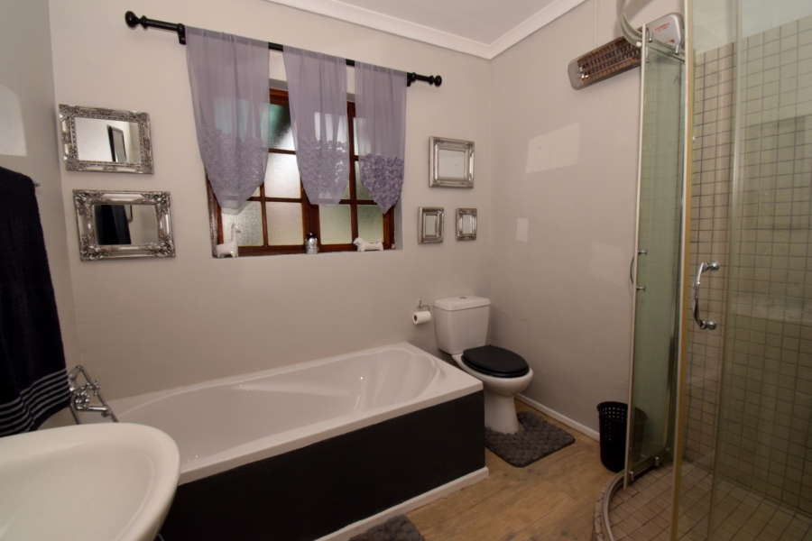 3 Bedroom Property for Sale in Kenleaf Gauteng