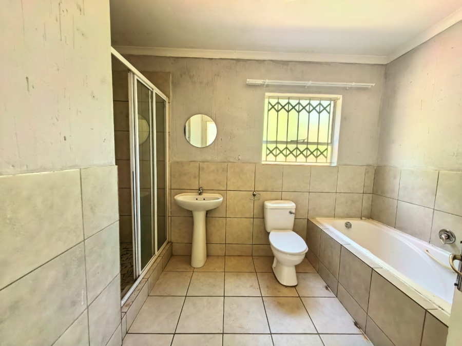 3 Bedroom Property for Sale in Bonanne Gauteng