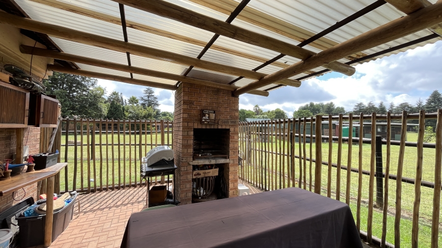 5 Bedroom Property for Sale in Fairlead Gauteng