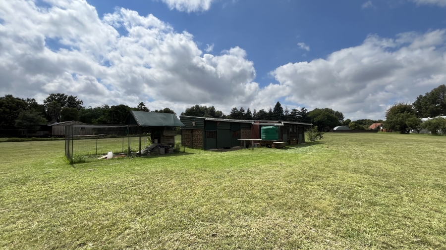 5 Bedroom Property for Sale in Fairlead Gauteng