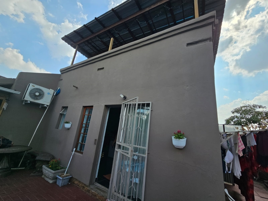 4 Bedroom Property for Sale in Vanderbijlpark SE 6 Gauteng