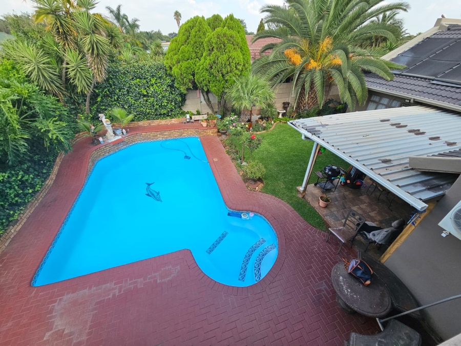 4 Bedroom Property for Sale in Vanderbijlpark SE 6 Gauteng