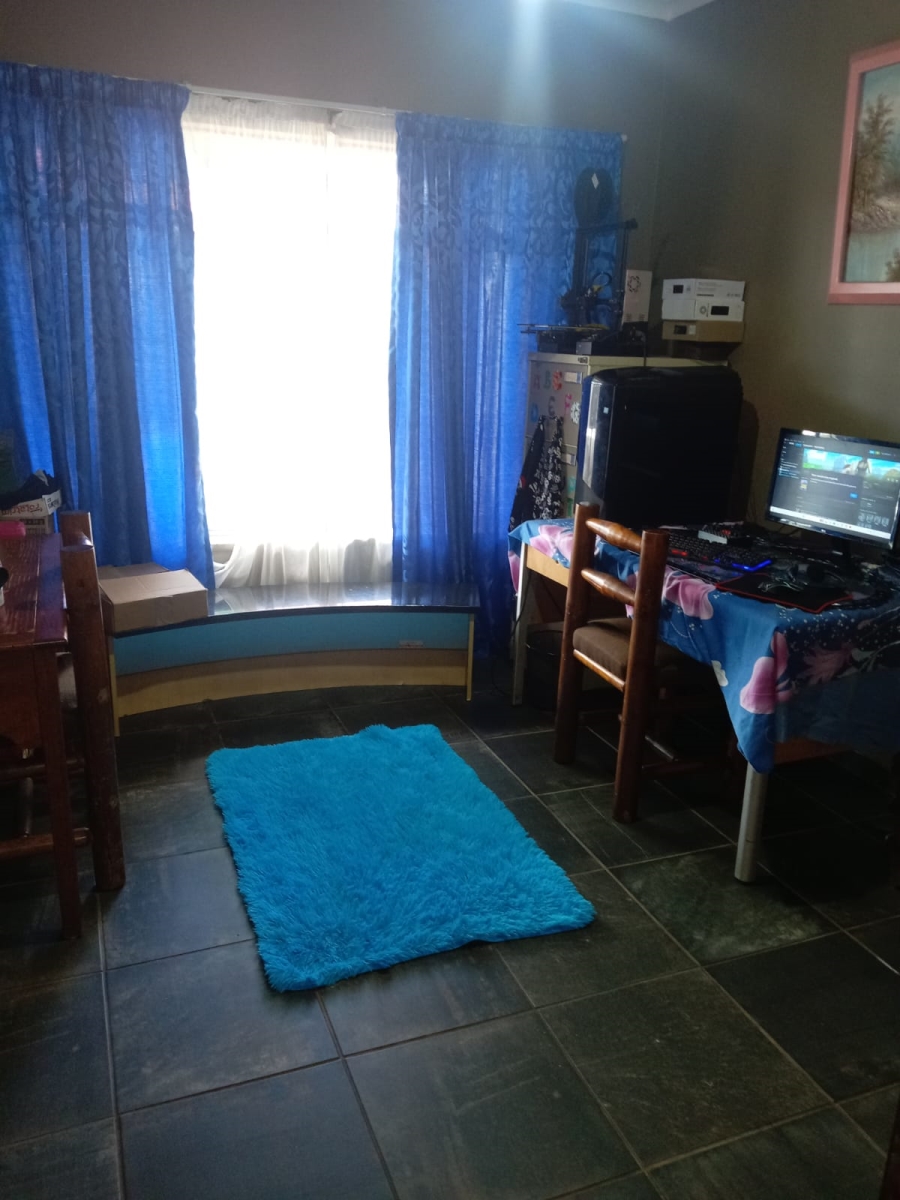 3 Bedroom Property for Sale in Falcon Ridge Gauteng