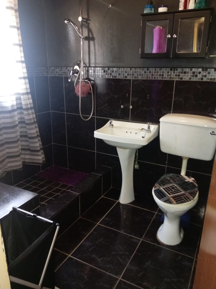 3 Bedroom Property for Sale in Falcon Ridge Gauteng
