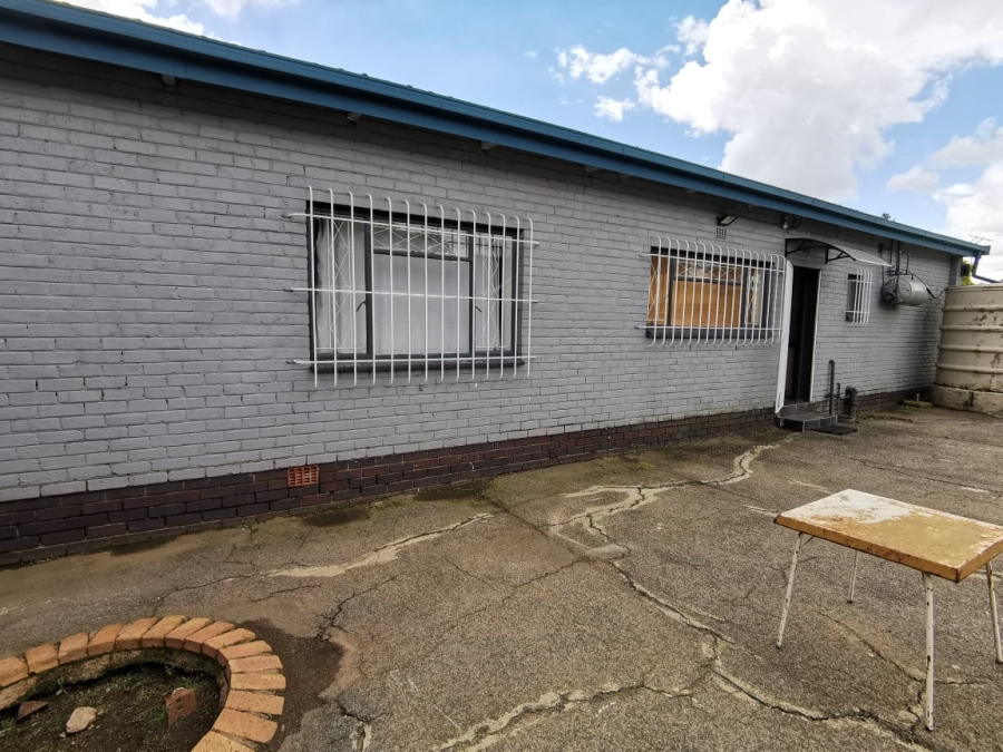 6 Bedroom Property for Sale in Brenthurst Gauteng
