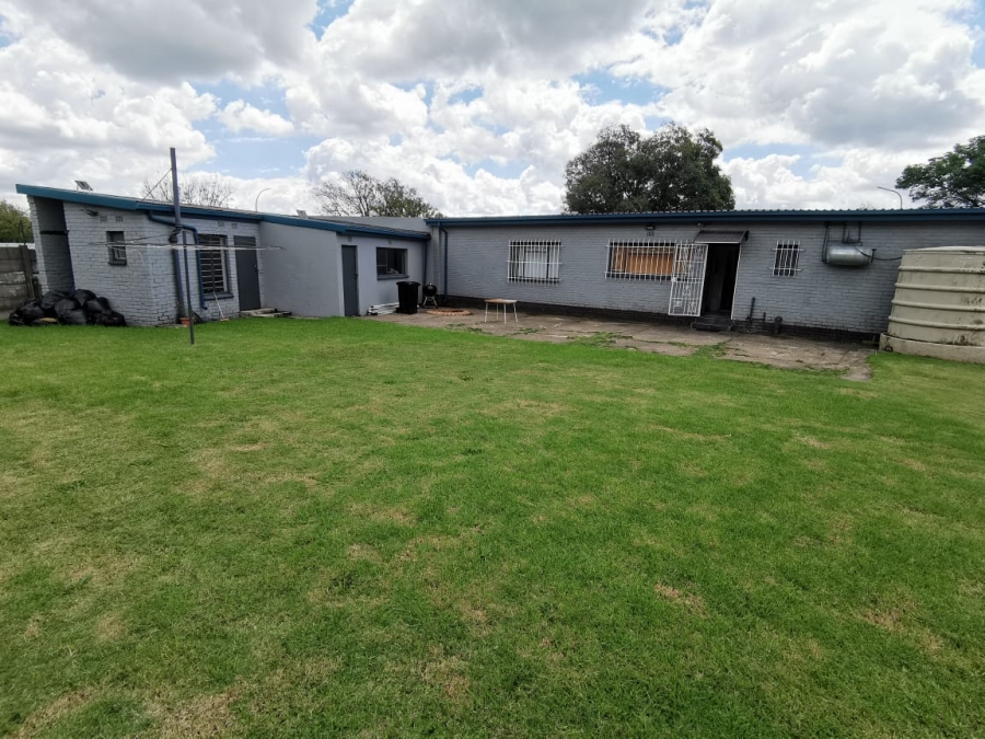 6 Bedroom Property for Sale in Brenthurst Gauteng