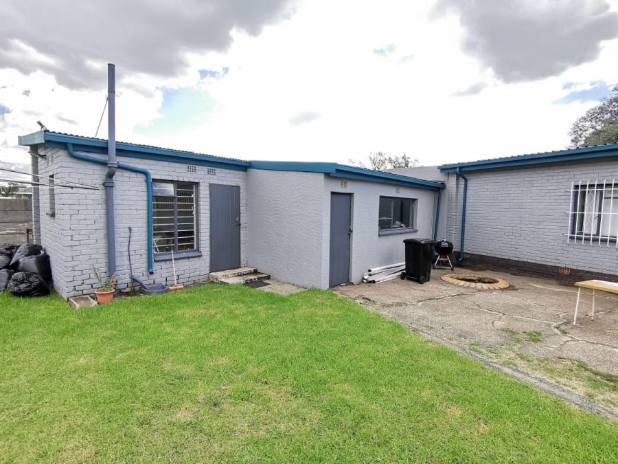 6 Bedroom Property for Sale in Brenthurst Gauteng