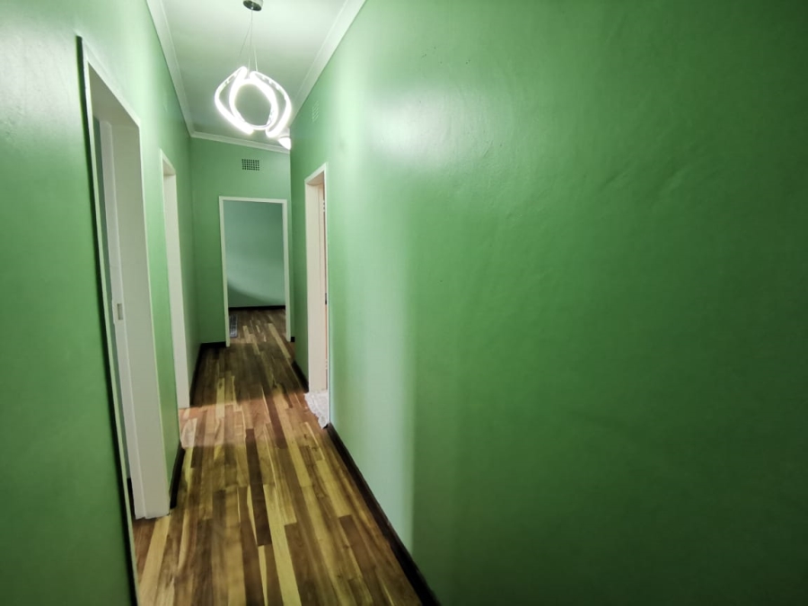 6 Bedroom Property for Sale in Brenthurst Gauteng