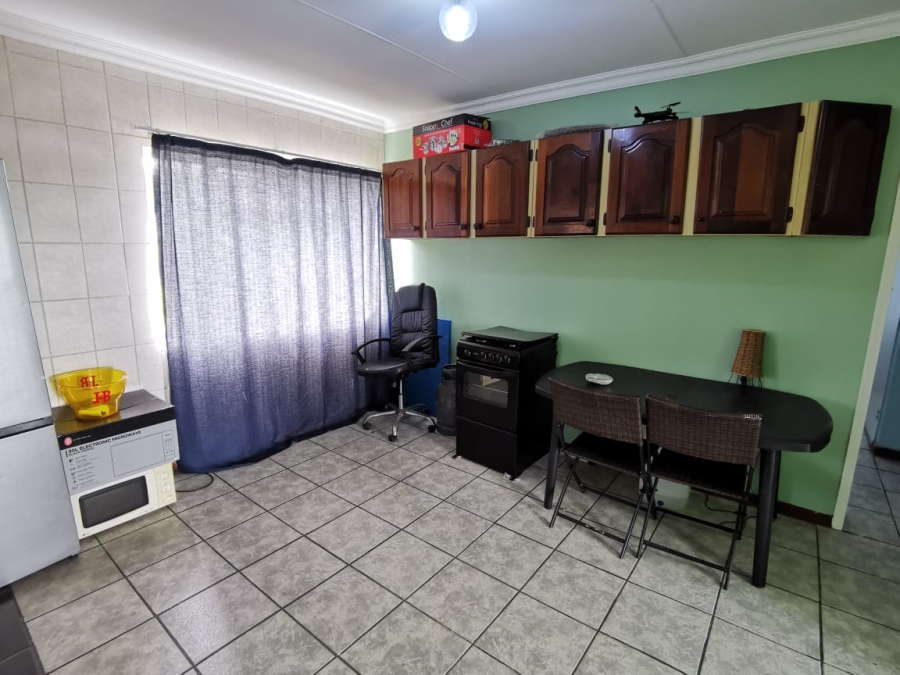 6 Bedroom Property for Sale in Brenthurst Gauteng