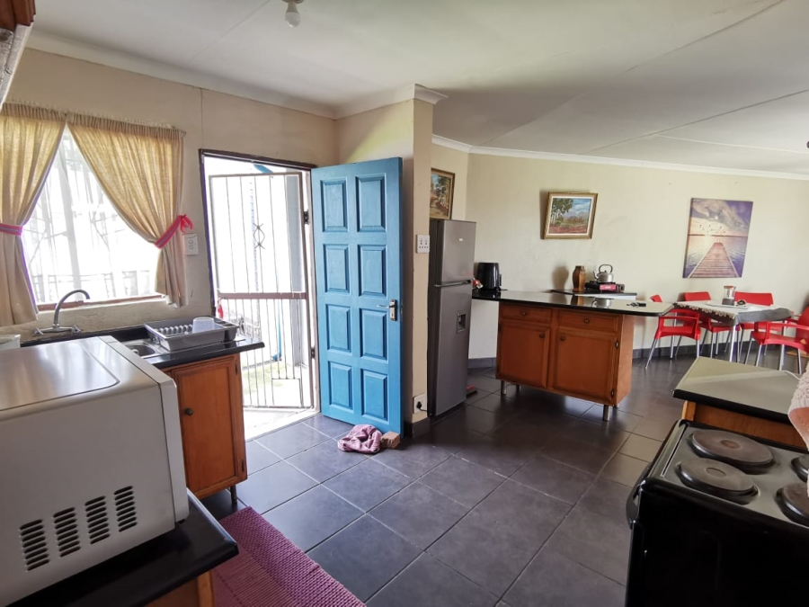 6 Bedroom Property for Sale in Brenthurst Gauteng