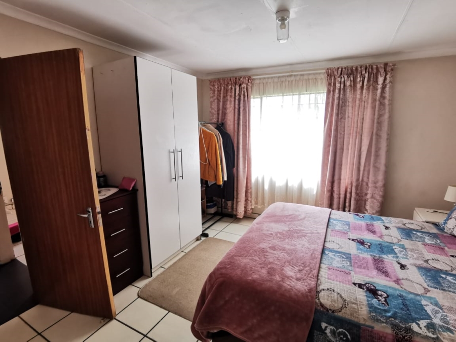 6 Bedroom Property for Sale in Brenthurst Gauteng