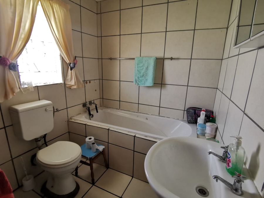 6 Bedroom Property for Sale in Brenthurst Gauteng