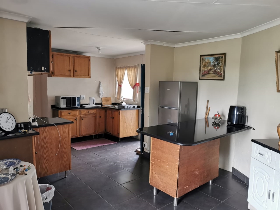 6 Bedroom Property for Sale in Brenthurst Gauteng