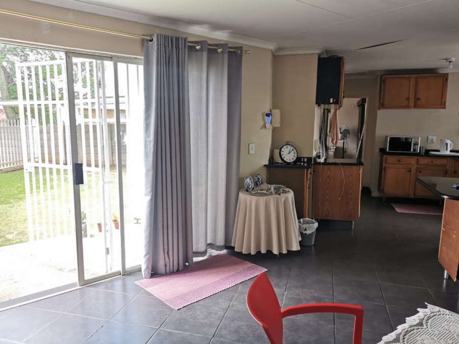 6 Bedroom Property for Sale in Brenthurst Gauteng