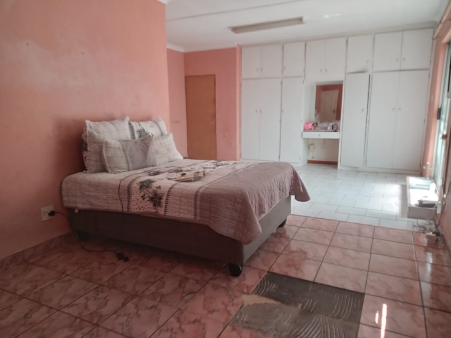 3 Bedroom Property for Sale in Mountain View Gauteng