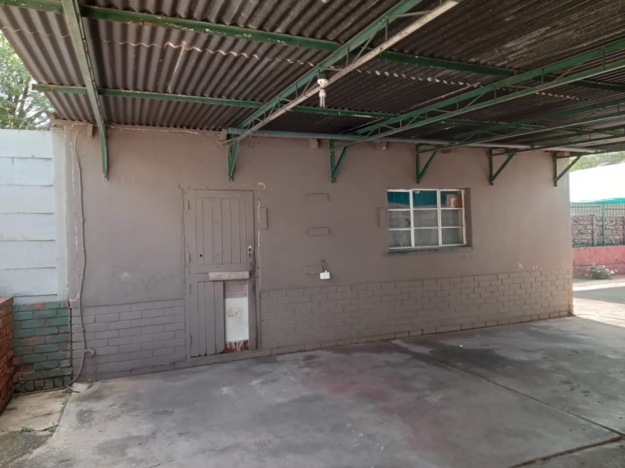 3 Bedroom Property for Sale in Mountain View Gauteng