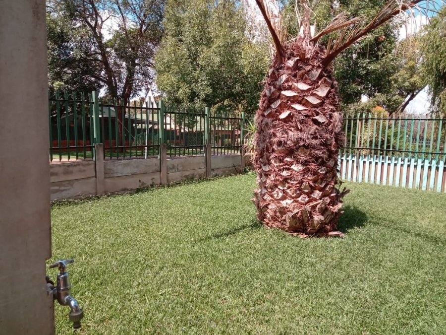 3 Bedroom Property for Sale in Mountain View Gauteng