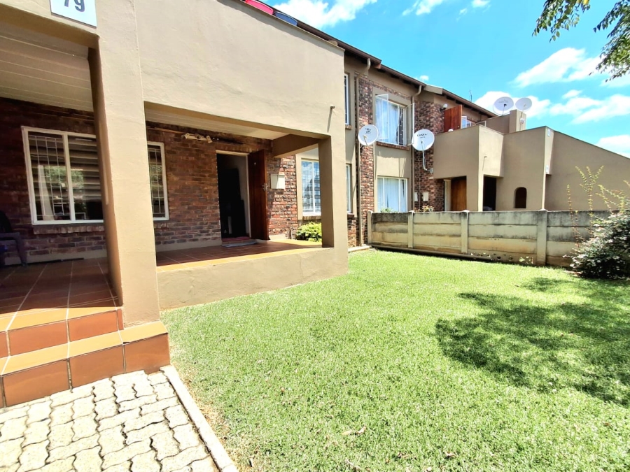 2 Bedroom Property for Sale in Eden Glen Gauteng