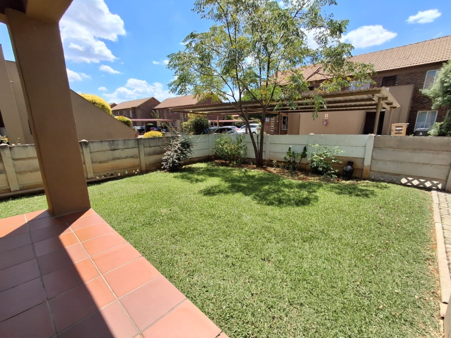 2 Bedroom Property for Sale in Eden Glen Gauteng