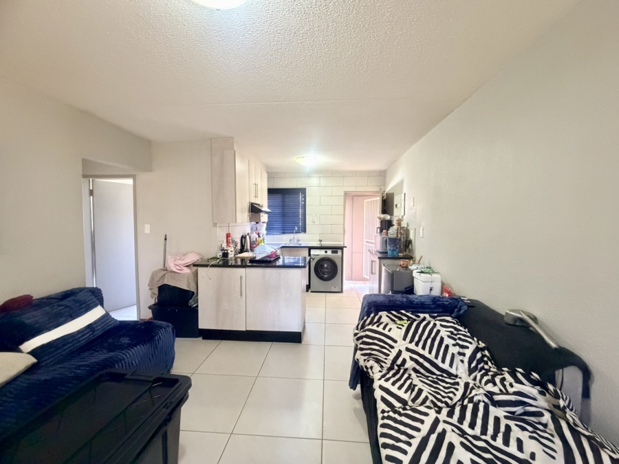 2 Bedroom Property for Sale in Lakefield Gauteng