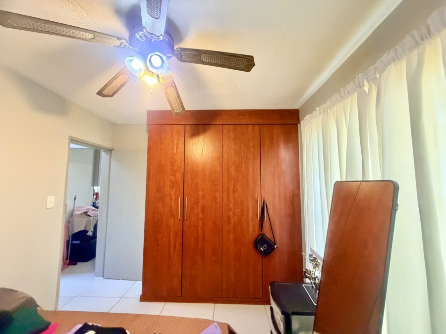 2 Bedroom Property for Sale in Lakefield Gauteng