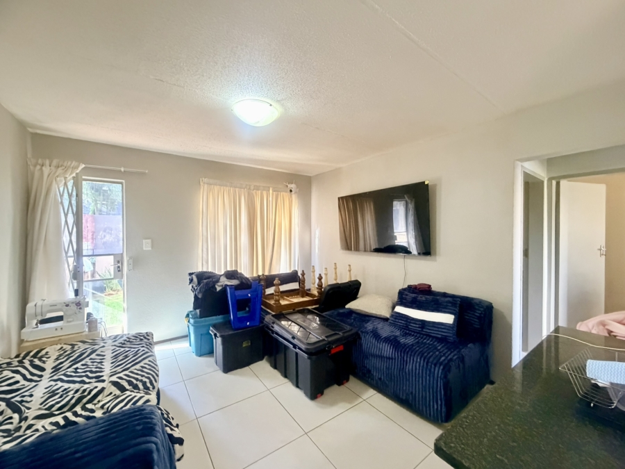 2 Bedroom Property for Sale in Lakefield Gauteng