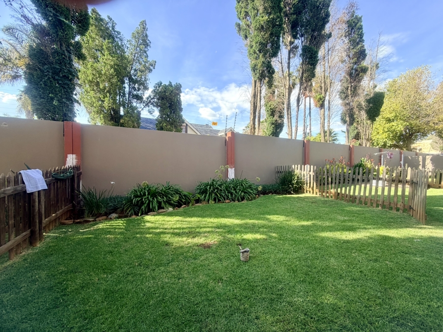 2 Bedroom Property for Sale in Lakefield Gauteng