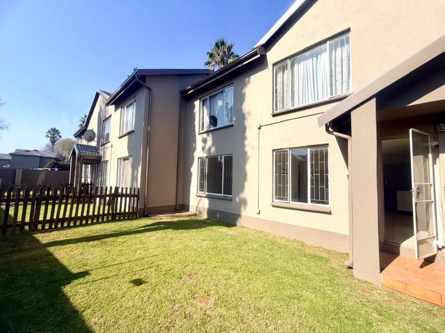 2 Bedroom Property for Sale in Lakefield Gauteng