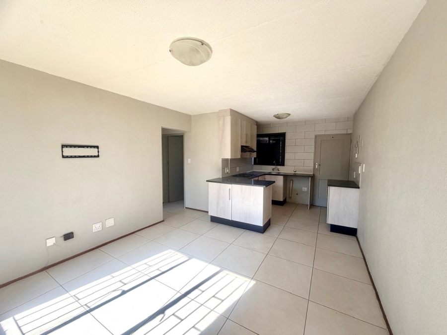 2 Bedroom Property for Sale in Lakefield Gauteng