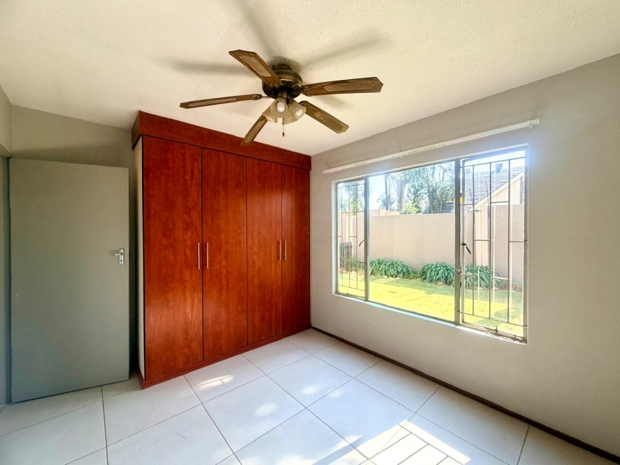 2 Bedroom Property for Sale in Lakefield Gauteng