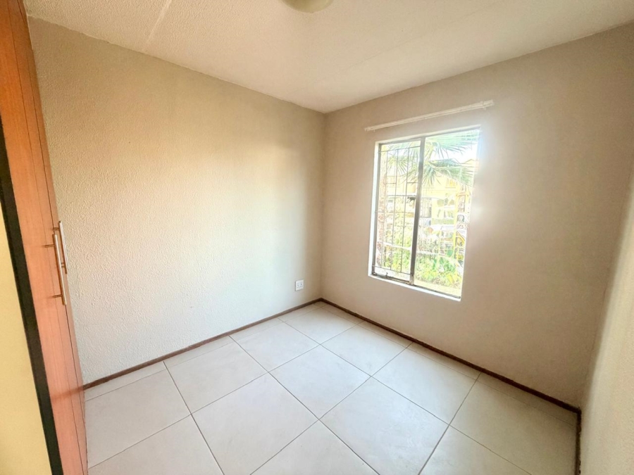 2 Bedroom Property for Sale in Lakefield Gauteng