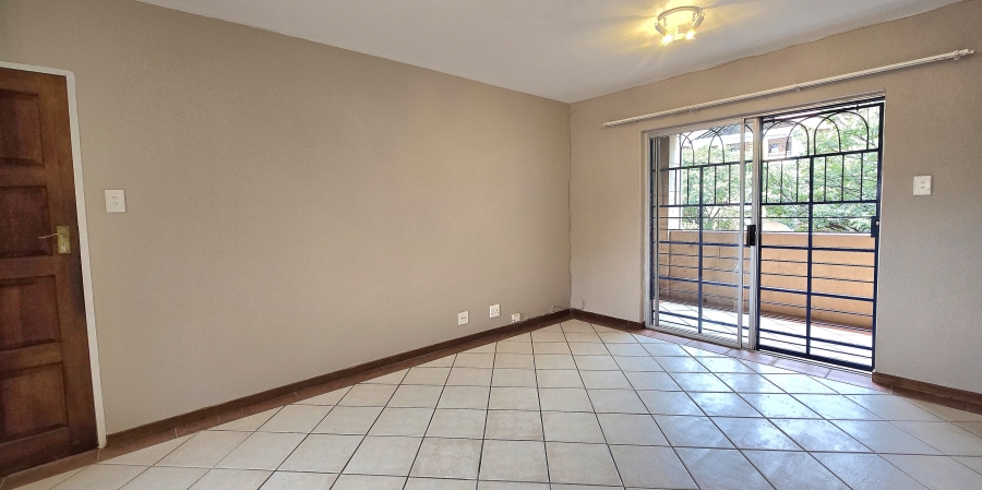 2 Bedroom Property for Sale in Die Hoewes Gauteng