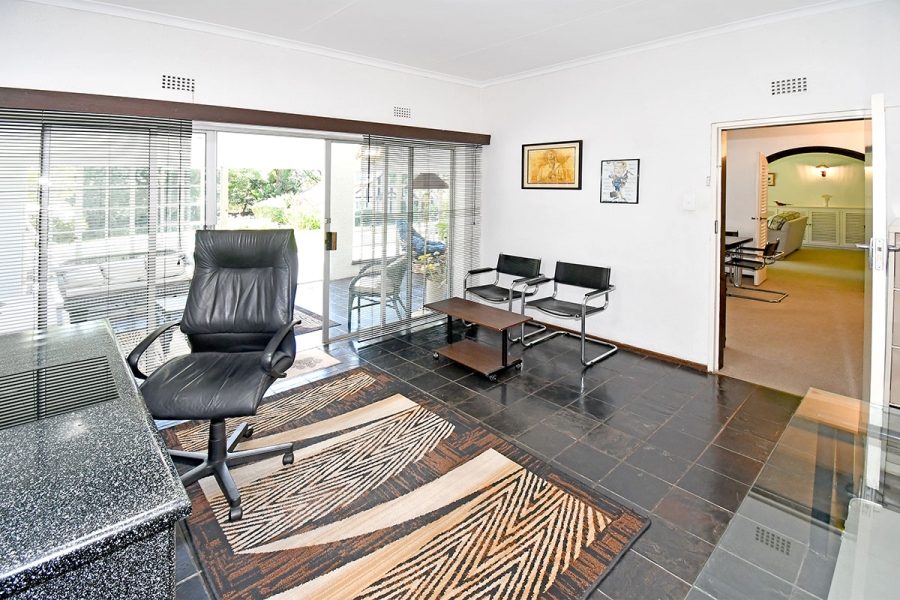 4 Bedroom Property for Sale in Klevehill Park Gauteng