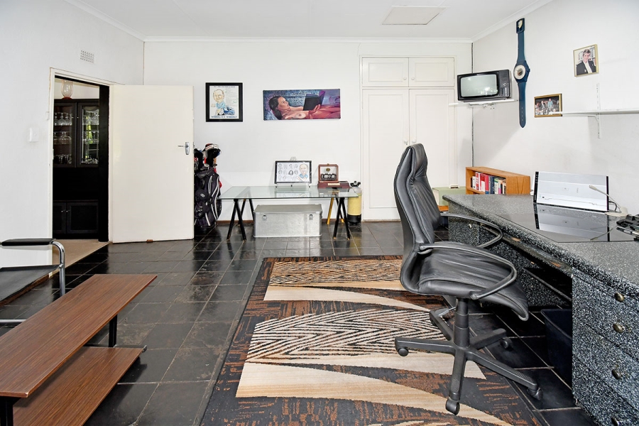 4 Bedroom Property for Sale in Klevehill Park Gauteng