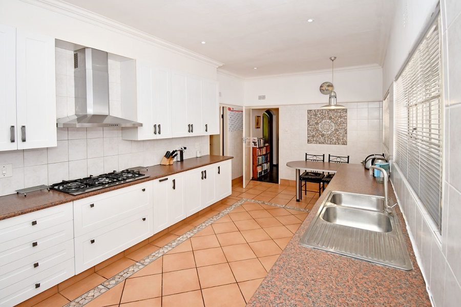 4 Bedroom Property for Sale in Klevehill Park Gauteng