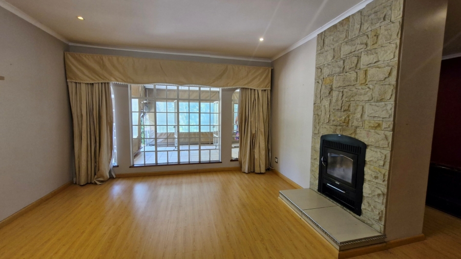 4 Bedroom Property for Sale in Lyndhurst Gauteng