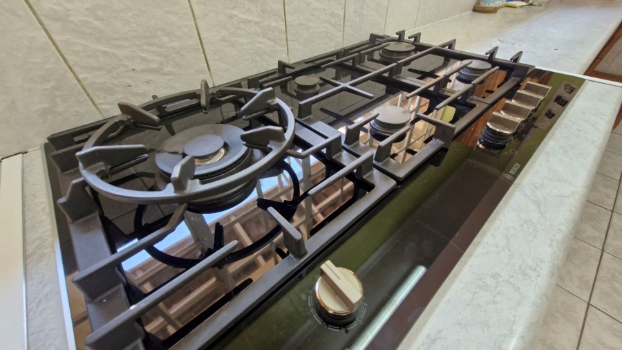 4 Bedroom Property for Sale in Lyndhurst Gauteng