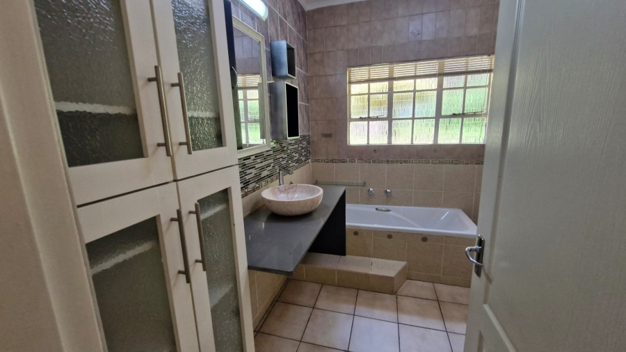 4 Bedroom Property for Sale in Lyndhurst Gauteng