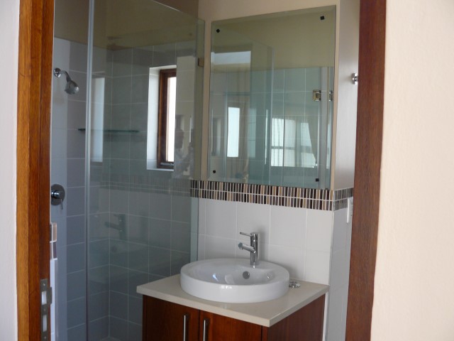 To Let 5 Bedroom Property for Rent in Benmore Gardens Gauteng