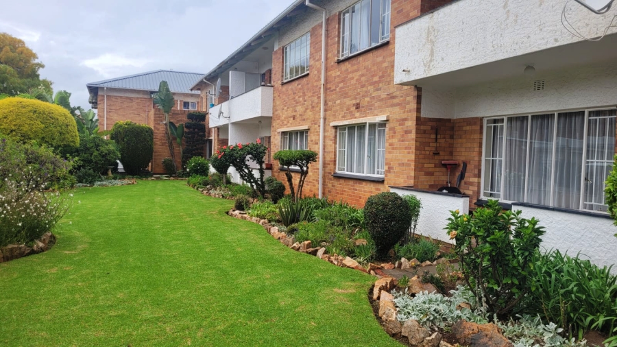 2 Bedroom Property for Sale in Linden Gauteng