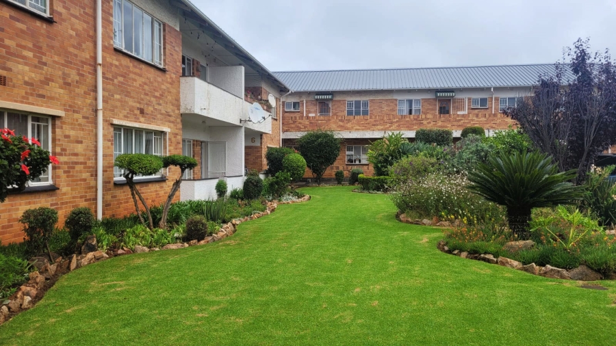 2 Bedroom Property for Sale in Linden Gauteng