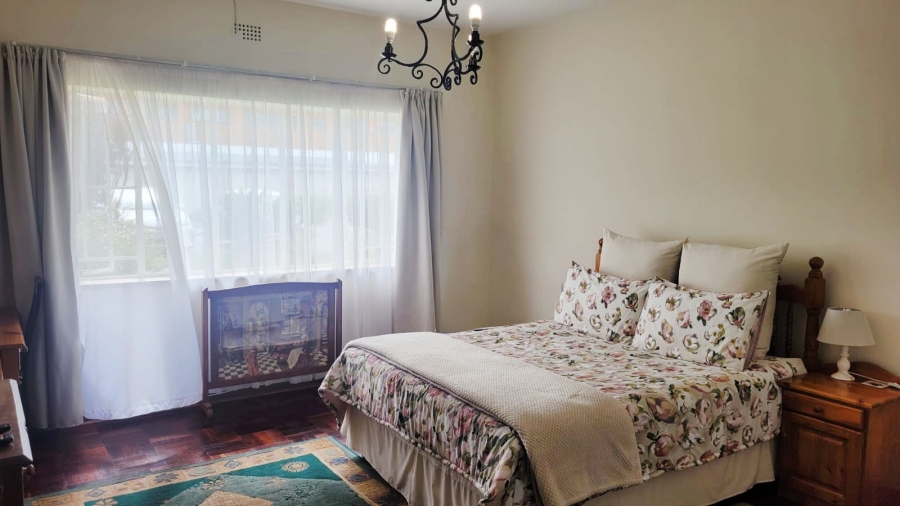 2 Bedroom Property for Sale in Linden Gauteng