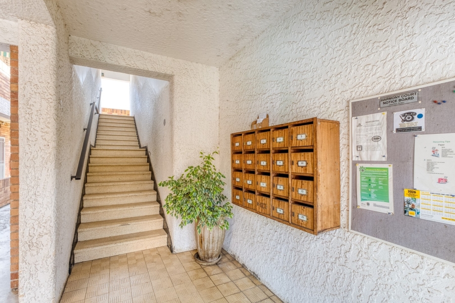 2 Bedroom Property for Sale in Linden Gauteng