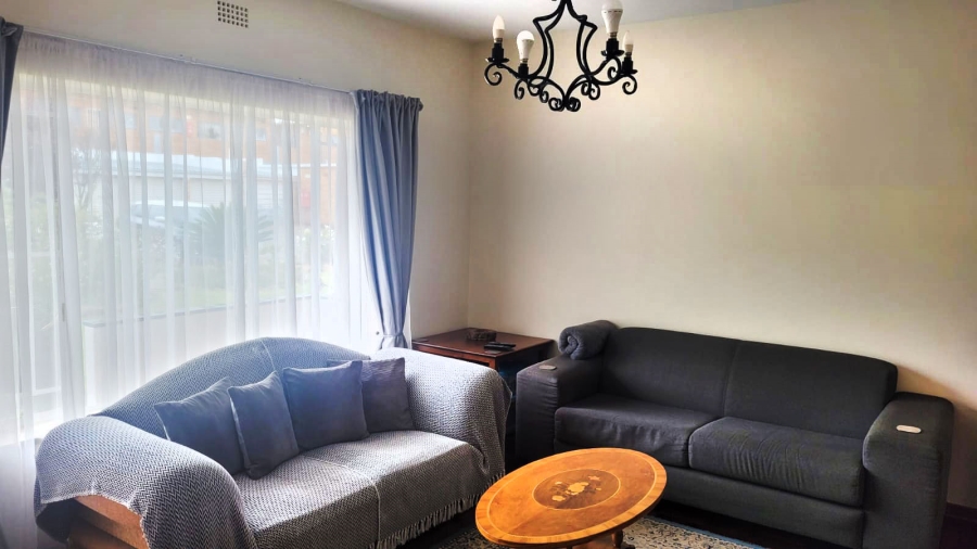 2 Bedroom Property for Sale in Linden Gauteng