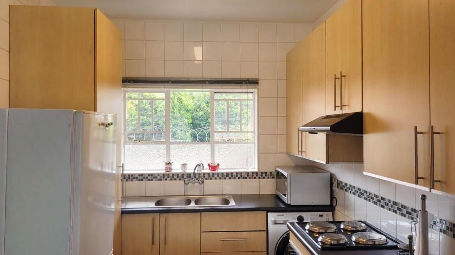 2 Bedroom Property for Sale in Linden Gauteng